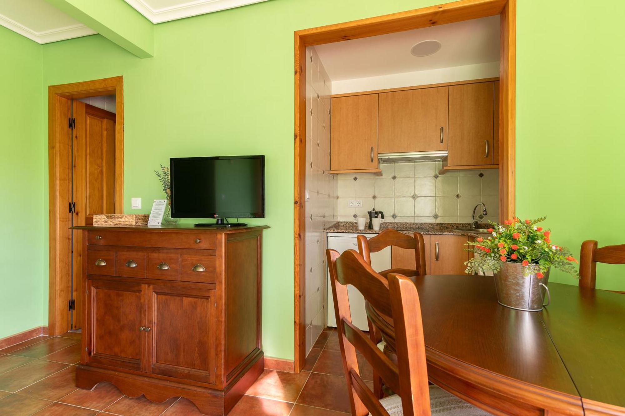 Apartamentos El Cruce De Moraton Cóbreces Zewnętrze zdjęcie